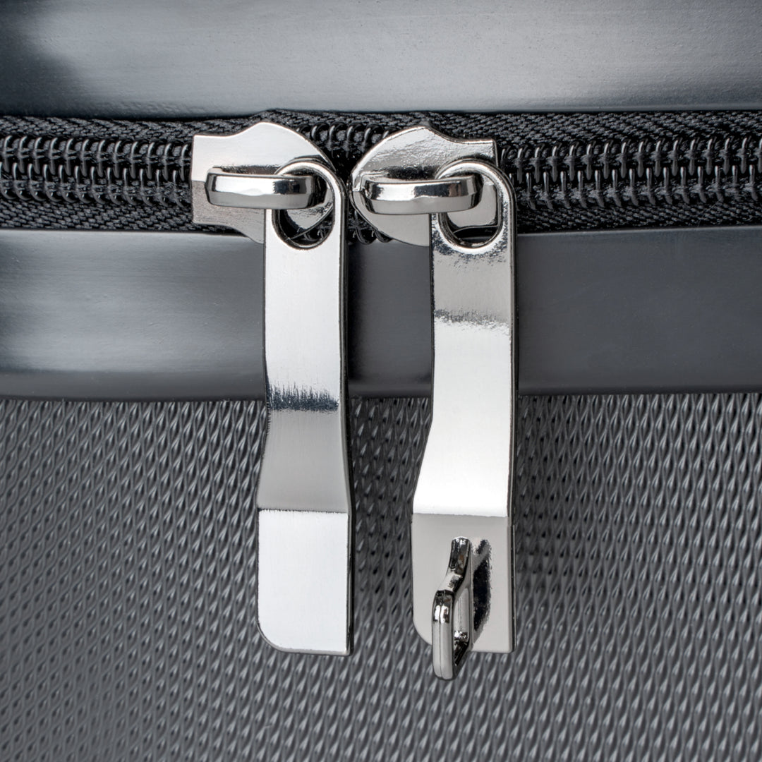 Sleek Suitcase – Durable, Lightweight, and Designed for Modern Travel